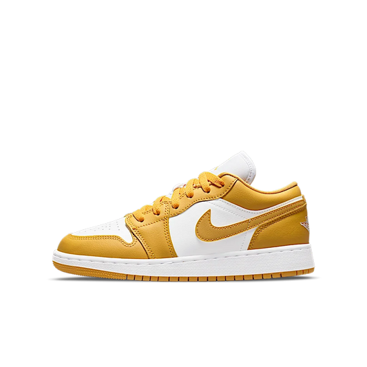 Overkicks - Air Jordan 1 Low White Pollen (GS) (553560-171) - vista lateral