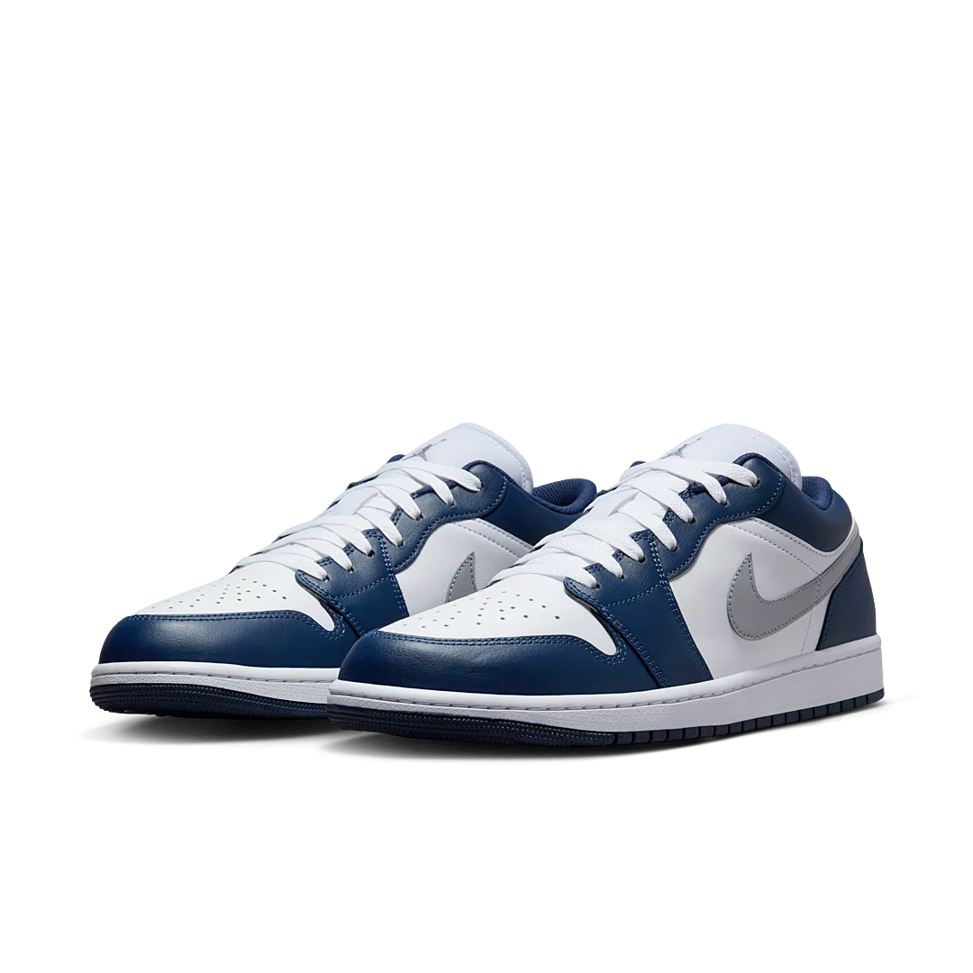 Overkicks - Air Jordan 1 Low Wolf Grey Midnight Navy (553558-141) - vista trasera