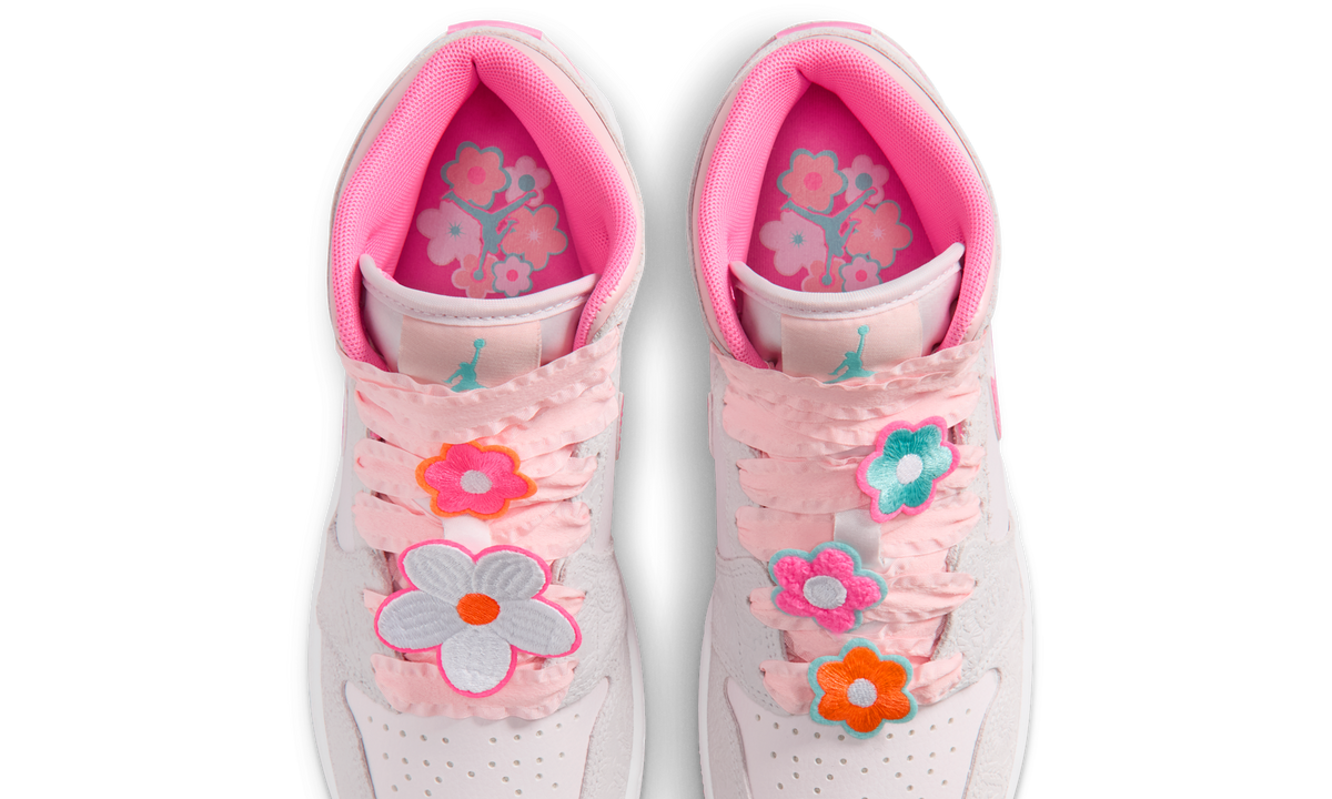 Overkicks - Air Jordan 1 Mid ALT SE Spring Flowers (GS) (II0592-001) - imagen 5