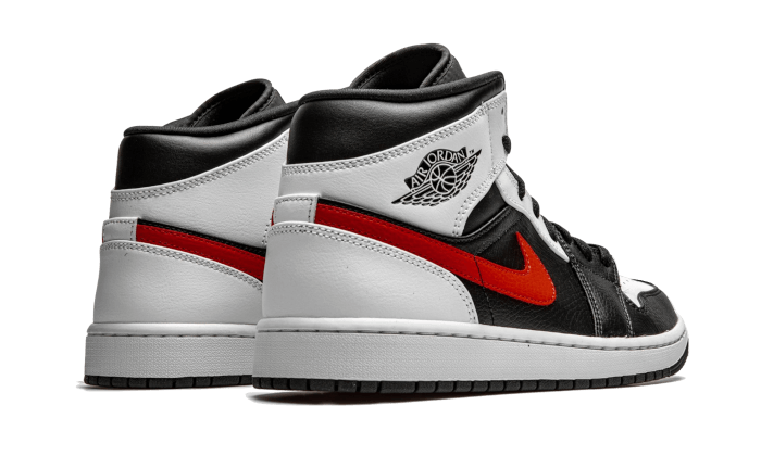 Overkicks - Air Jordan 1 Mid Black Chile Red White (554724-075) - par completo