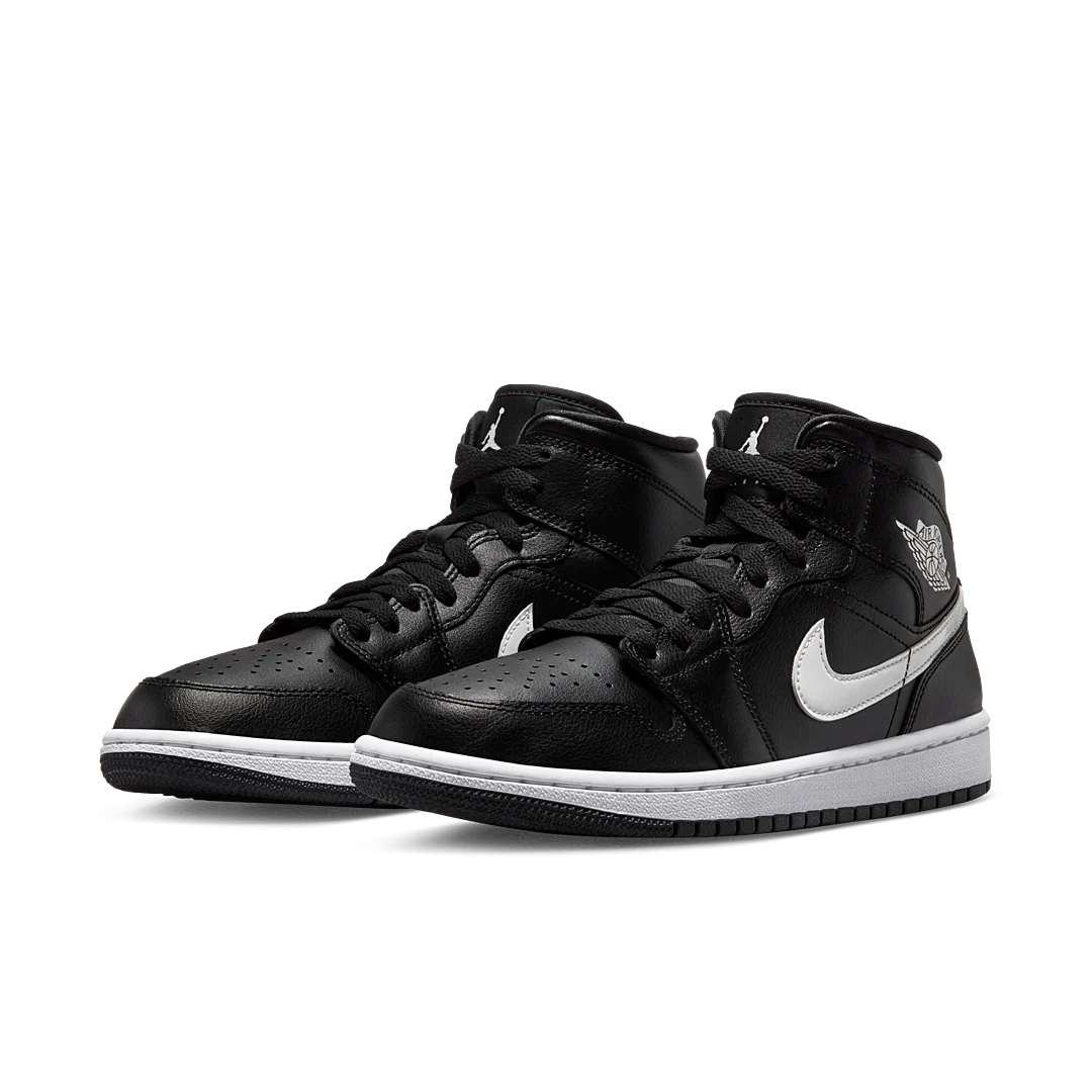 Overkicks - Air Jordan 1 Mid Black White (DV0991-001) - vista trasera