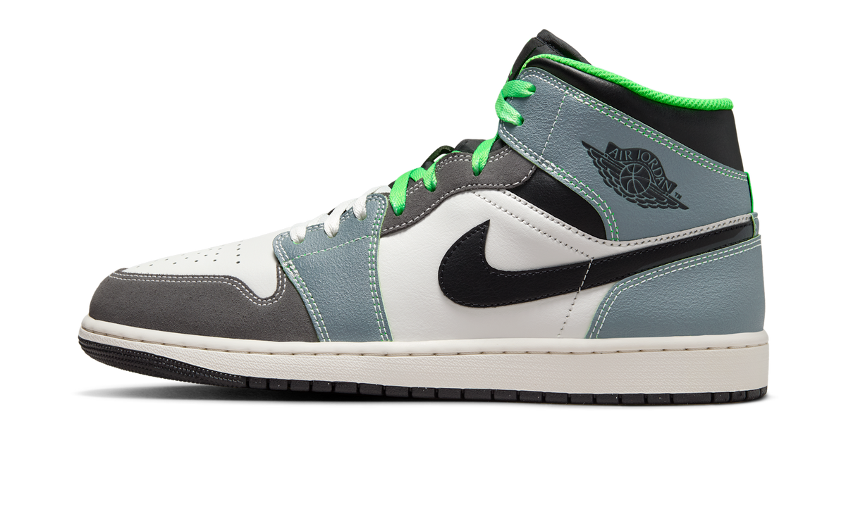 Overkicks - Air Jordan 1 Mid Casa 93 Seine-Saint-Denis (HQ3829-001) - vista lateral