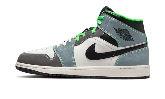 Overkicks - Air Jordan 1 Mid Casa 93 Seine-Saint-Denis (HQ3829-001) - vista lateral