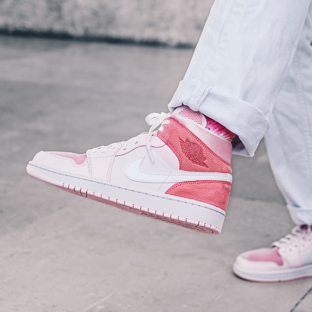 Overkicks - Air Jordan 1 Mid Digital Pink (CW5379-600) - detalle lateral interior