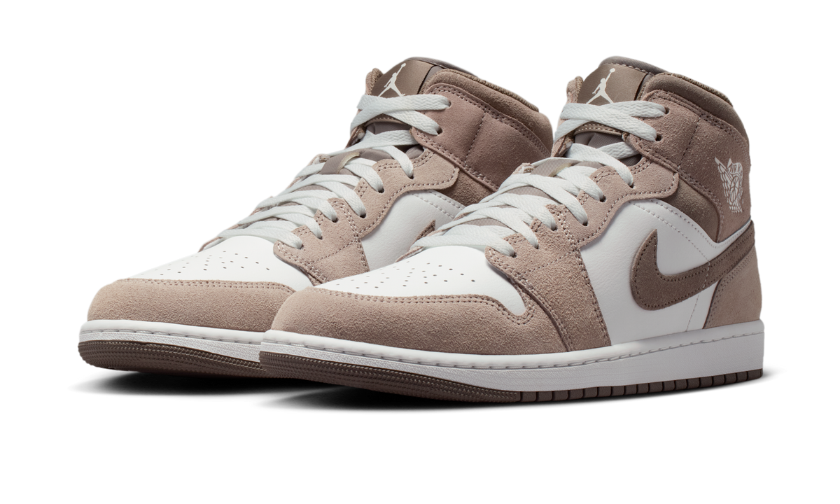 Overkicks - Air Jordan 1 Mid Enigma Stone (DQ8426-003) - vista trasera