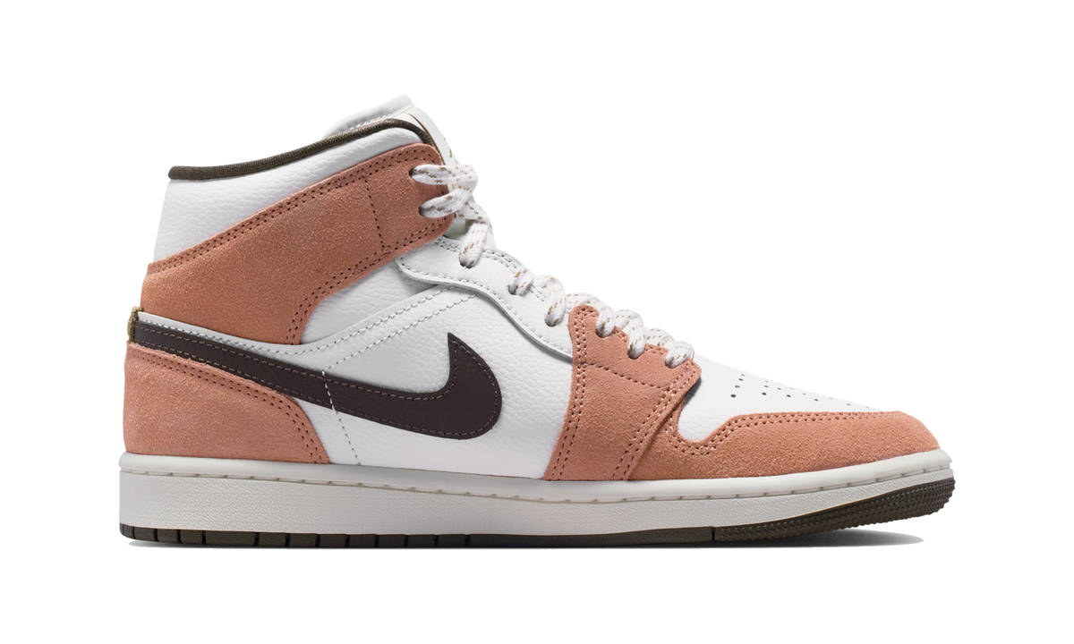 Overkicks - Air Jordan 1 Mid Light Cognac (IQ0306-133) - detalle suela