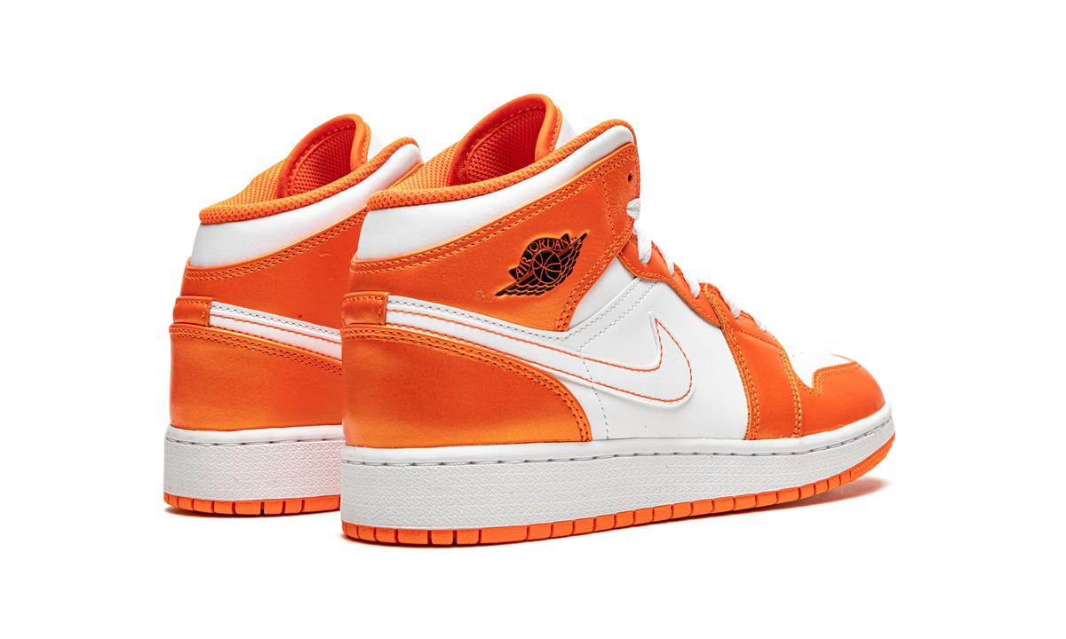 Overkicks - Air Jordan 1 Mid Metallic Orange (DM4228-800) - par completo
