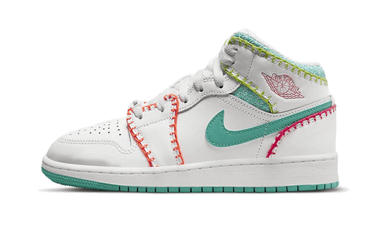 Overkicks - Air Jordan 1 Mid Multi Knit (GS) (DM6218-100) - vista lateral