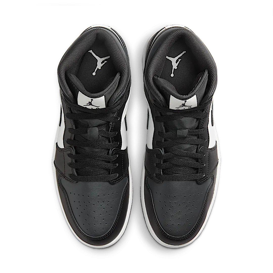 Overkicks - Air Jordan 1 Mid Off Noir Toe (DQ8426-010) - par completo