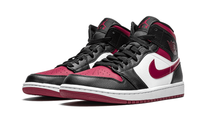 Overkicks - Air Jordan 1 Mid Patent Bred Toe (GS) (HV4399-006) - imagen 2