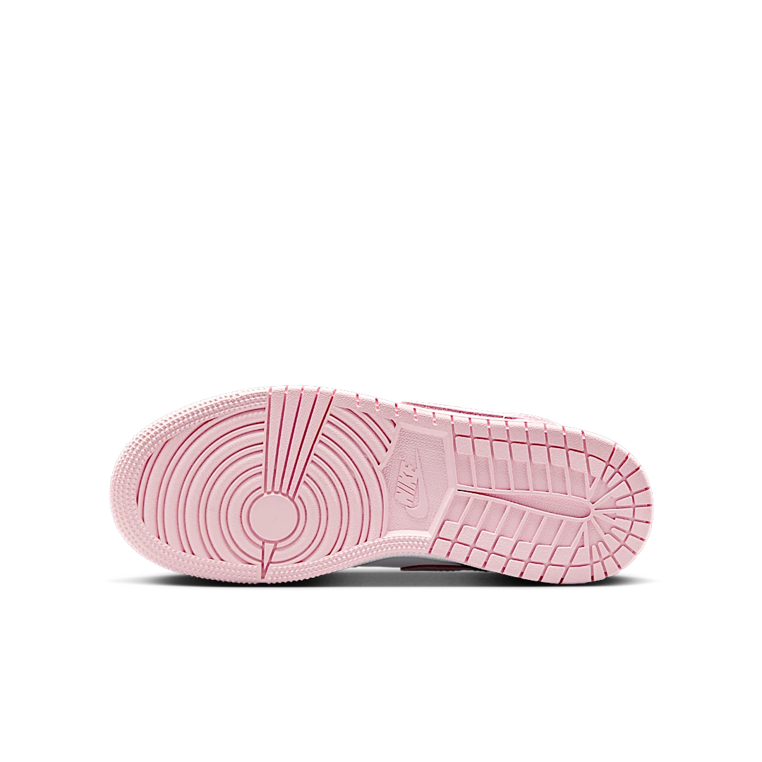 Overkicks - Air Jordan 1 Mid Pink Foam Fire Red (DQ8423-608) - detalle suela