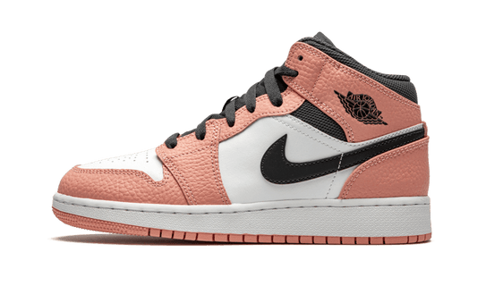 Overkicks - Air Jordan 1 Mid Pink Quartz (GS) (555112-603) - vista lateral