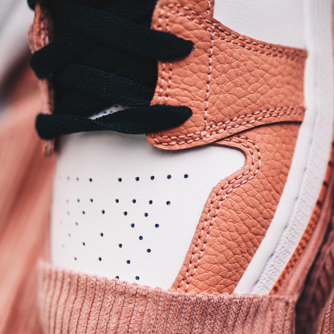 Overkicks - Air Jordan 1 Mid Pink Quartz (GS) (555112-603) - imagen 5