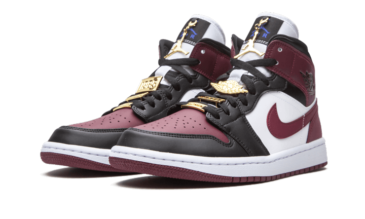 Overkicks - Air Jordan 1 Mid SE Black Dark Beetroot (CZ4385-016) - vista trasera