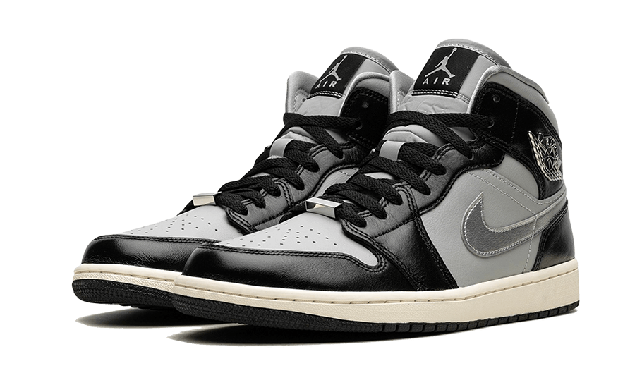 Overkicks - Air Jordan 1 Mid SE Black Metallic Silver (FB9892-002) - vista trasera
