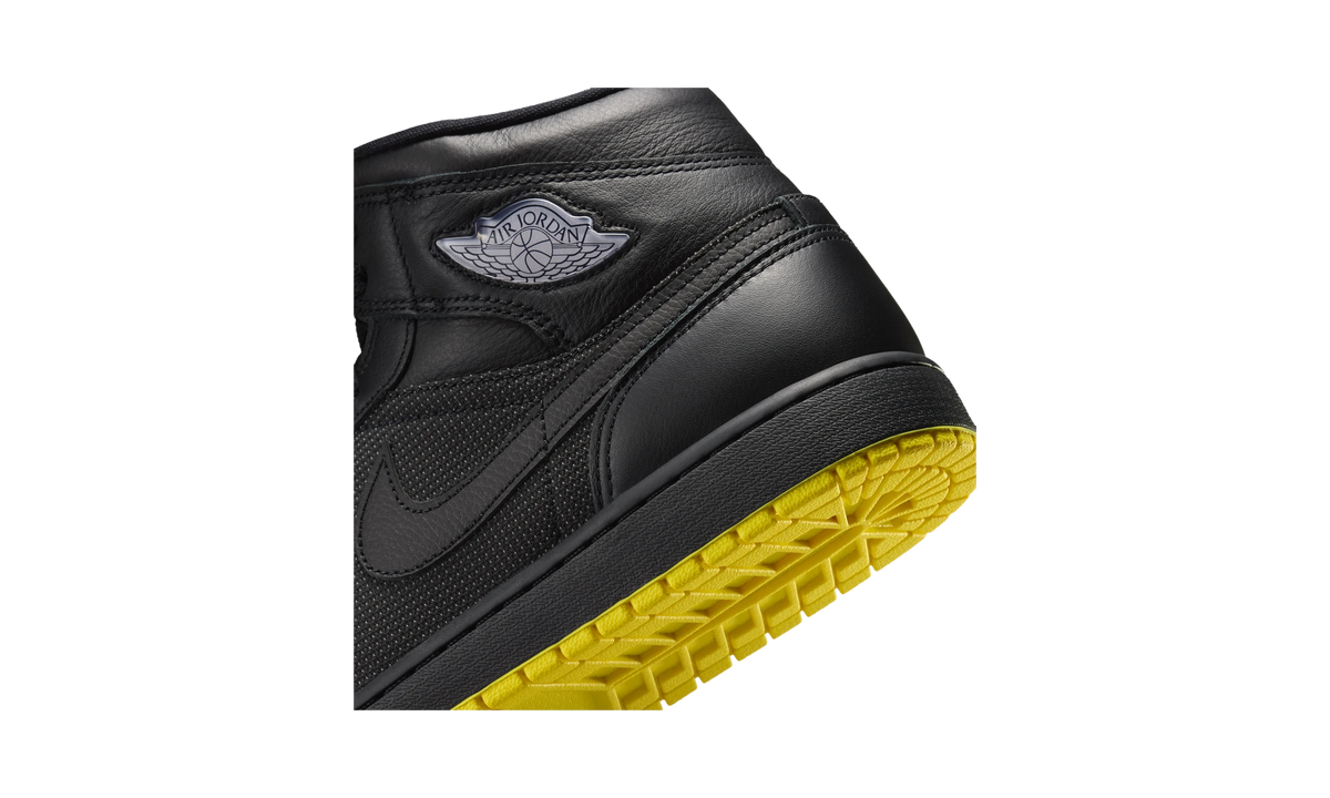 Overkicks - Air Jordan 1 Mid SE Black/Opti Yellow/Silver (IO2052-001) - detalle lateral interior