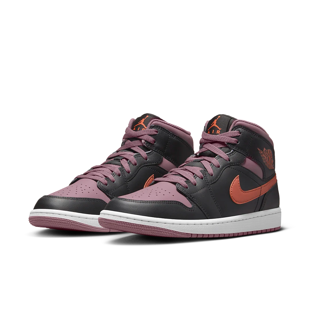 Overkicks - Air Jordan 1 Mid SE Black Sky J Mauve (FB9911-008) - vista trasera