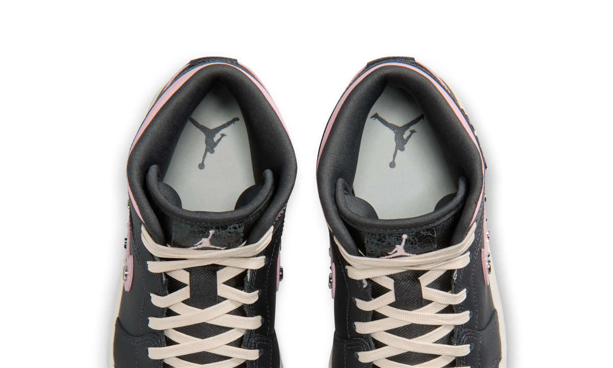 Overkicks - Air Jordan 1 Mid SE Iced Carmine (II0571-001) - vista superior