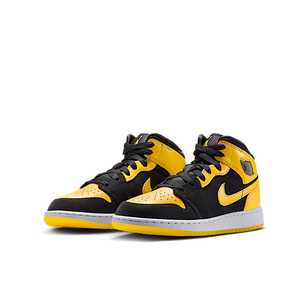 Overkicks - Air Jordan 1 Mid SE New Love (2025) (HJ5940-071) - vista trasera