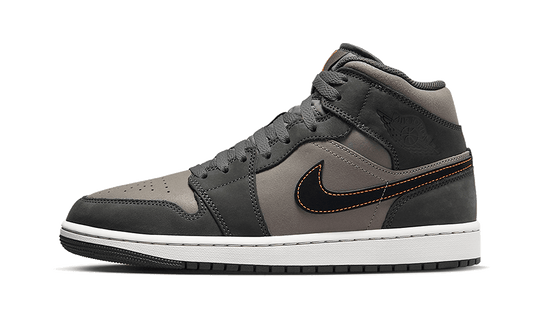 Overkicks - Air Jordan 1 Mid SE Night Stadium (FQ8338-017) - vista lateral