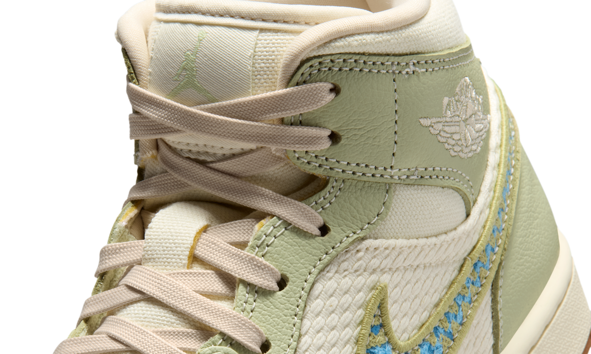 Overkicks - Air Jordan 1 Mid SE Olive Aura (II0570-302) - detalle lateral interior