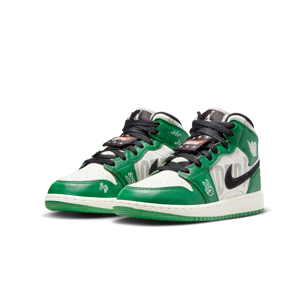Overkicks - Air Jordan 1 Mid SE Overbranded (HF3200-300) - vista trasera