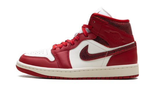 Overkicks - Air Jordan 1 Mid SE Red Cracked Leather (HJ9337-106) - vista lateral