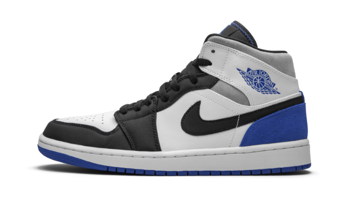 Overkicks - Air Jordan 1 Mid SE Royal Black Toe (852542-102) - vista lateral