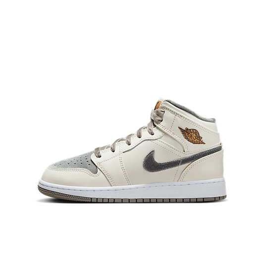 Overkicks - Air Jordan 1 Mid SE Sail Metallic Gold Flat Pewter (GS) (FB9899-100) - vista lateral