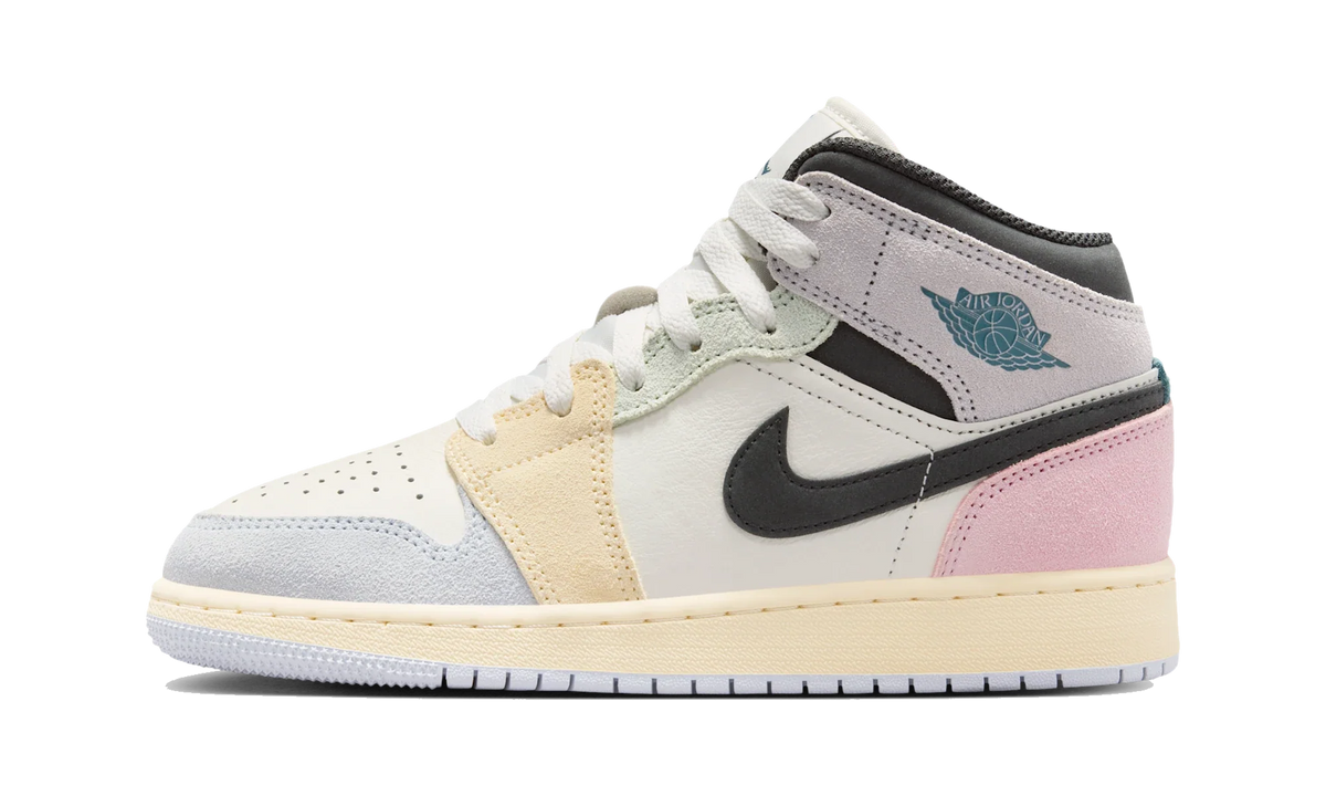Overkicks - Air Jordan 1 Mid SE Sail Pastels (GS) (IB7053-100) - vista lateral