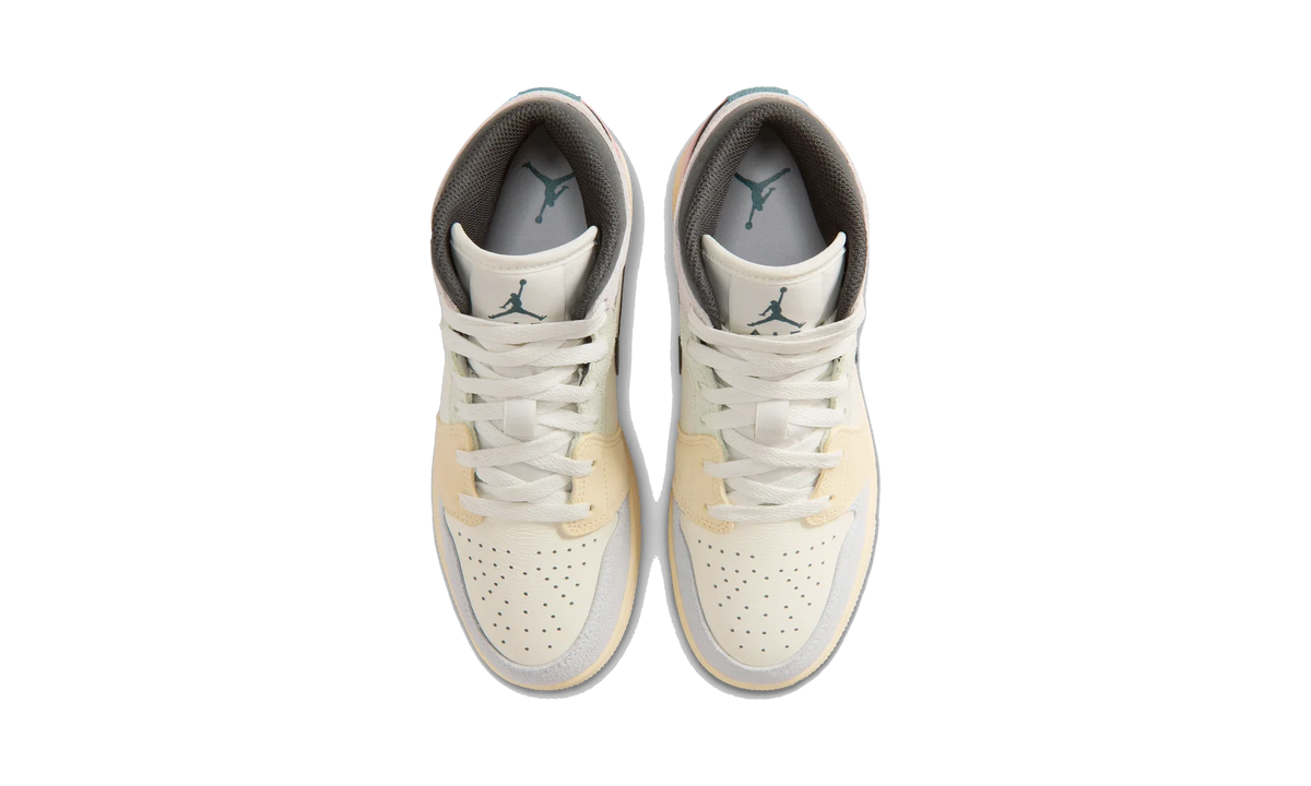 Overkicks - Air Jordan 1 Mid SE Sail Pastels (GS) (IB7053-100) - imagen 5