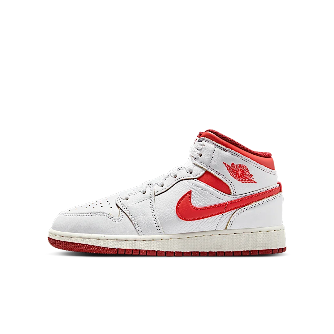Overkicks - Air Jordan 1 Mid SE White Dune Red (GS) (FJ3464-160) - vista lateral