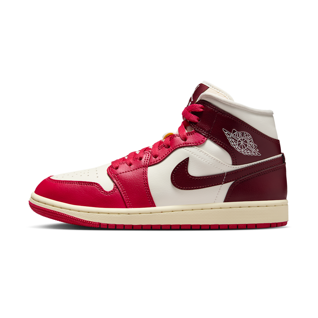 Overkicks - Air Jordan 1 Mid Sail Mystic Hibiscus (BQ6472-119) - vista lateral