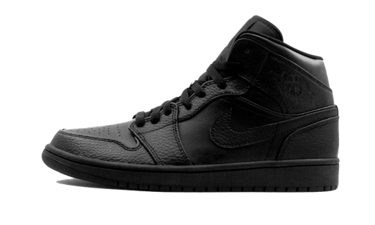 Overkicks - Air Jordan 1 Mid Triple Black Tumbled Leather (554724-091) - vista lateral