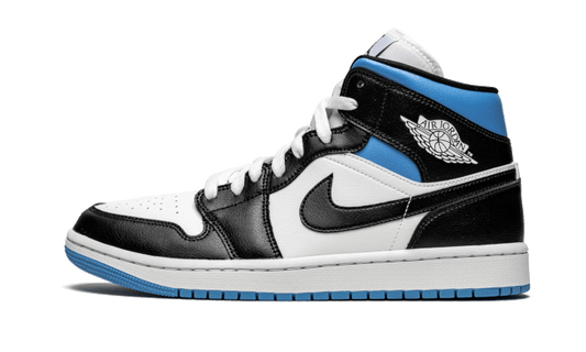 Overkicks - Air Jordan 1 Mid University Blue (BQ6472-102) - vista lateral