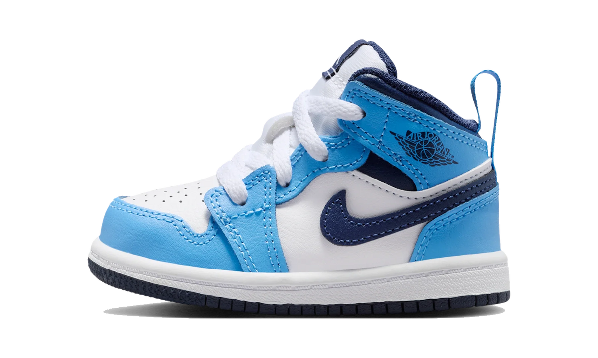 Overkicks - Air Jordan 1 Mid University Blue Midnight Navy (TD) (DQ8425-405) - vista lateral