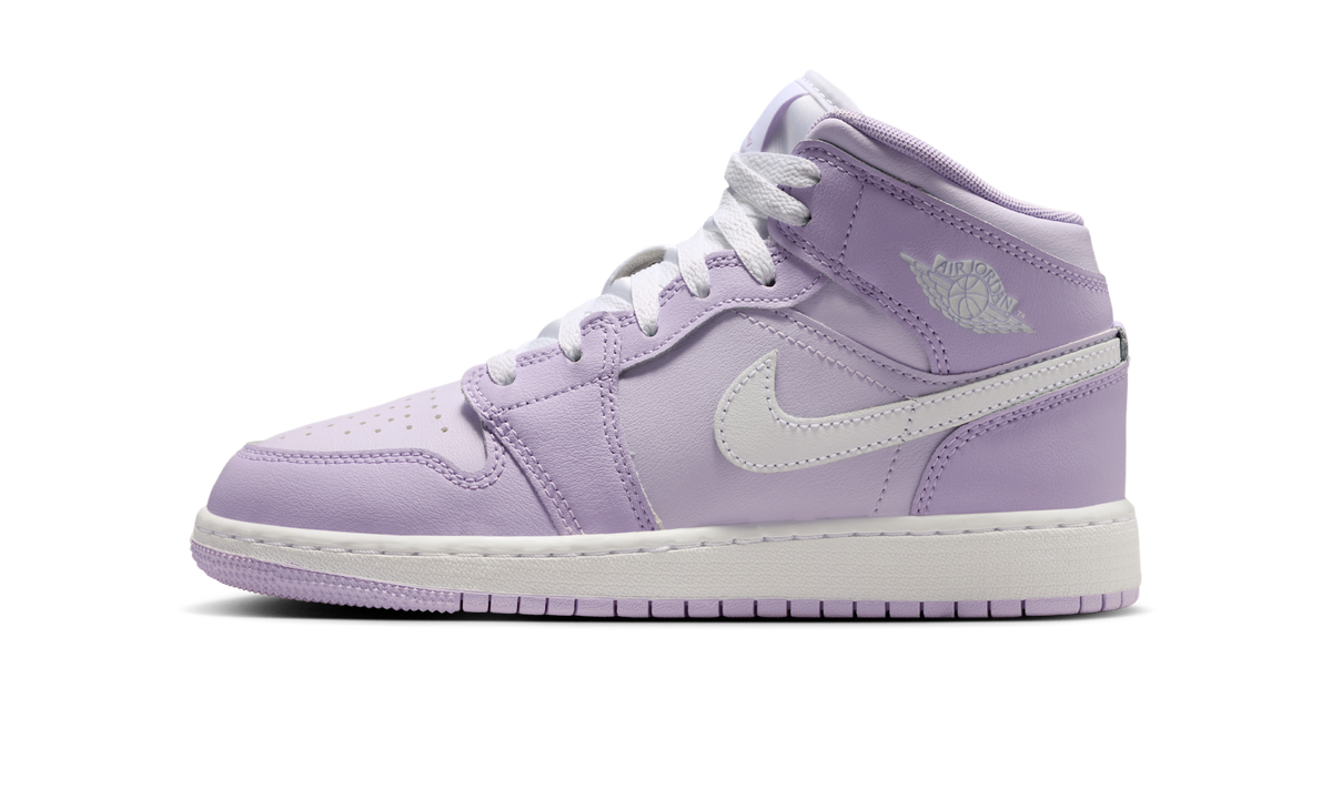 Overkicks - Air Jordan 1 Mid Violet Mist Barely Grape (DQ8423-502) - vista lateral
