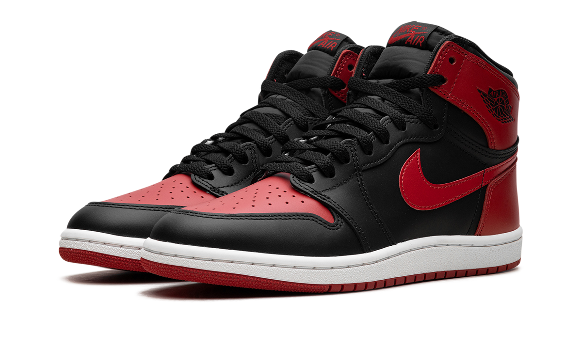 Overkicks - Air Jordan 1 Retro High 85 OG SP Bred (2025) (IQ6083-067) - vista trasera