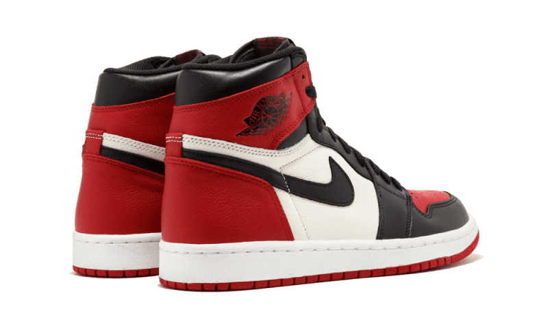 Overkicks - Air Jordan 1 Retro High Bred Toe (555088-610) - par completo