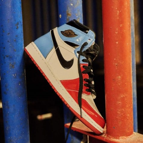 Overkicks - Air Jordan 1 Retro High Fearless UNC Chicago (CK5666-100) - detalle talón