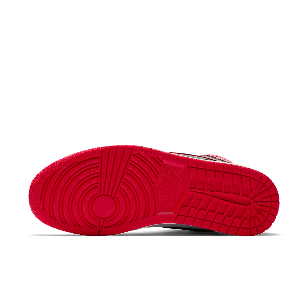 Overkicks - Air Jordan 1 Retro High Homage To Home (Non-numbered) (861428-061) - detalle suela