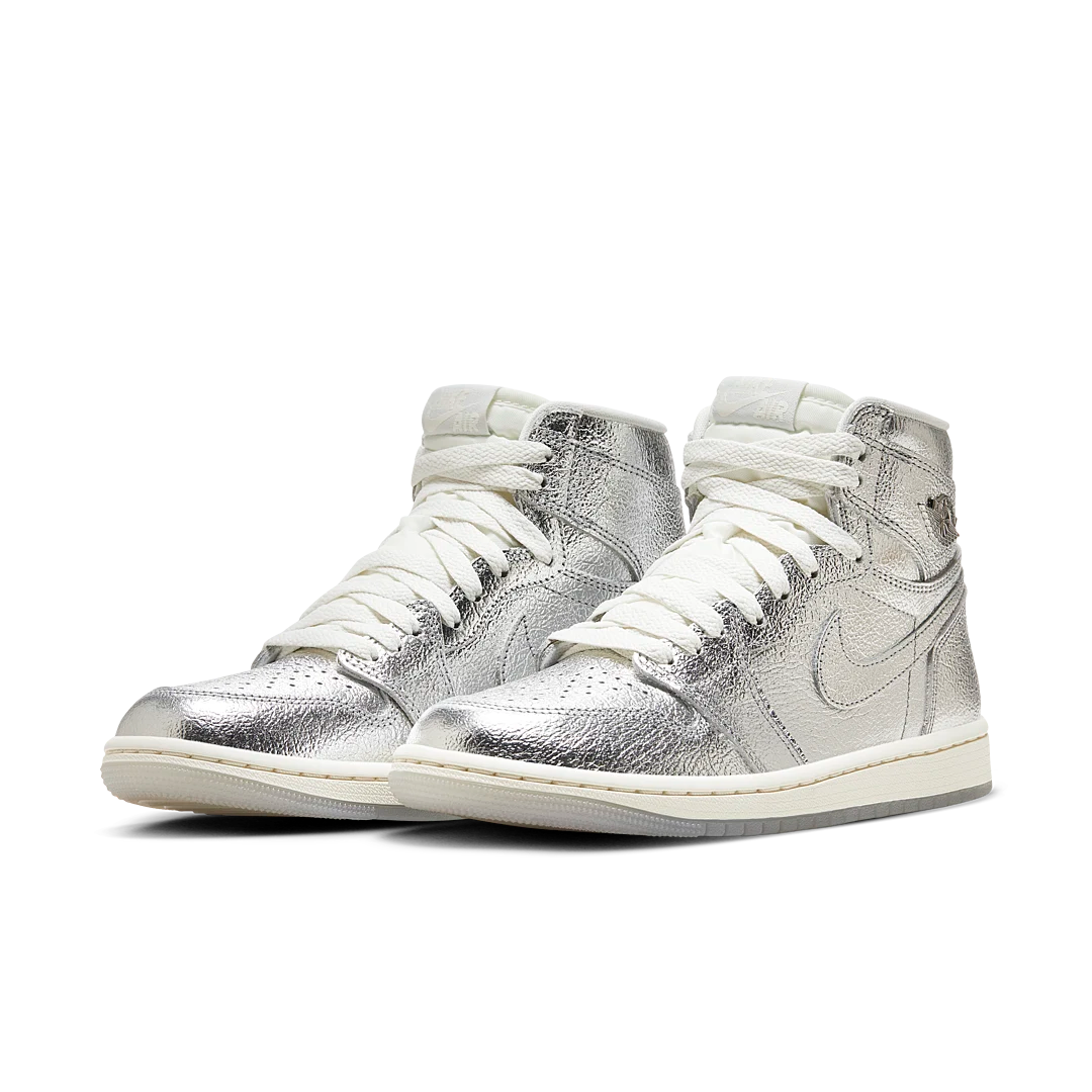 Overkicks - Air Jordan 1 Retro High OG Chrome (FN7249-001) - vista trasera