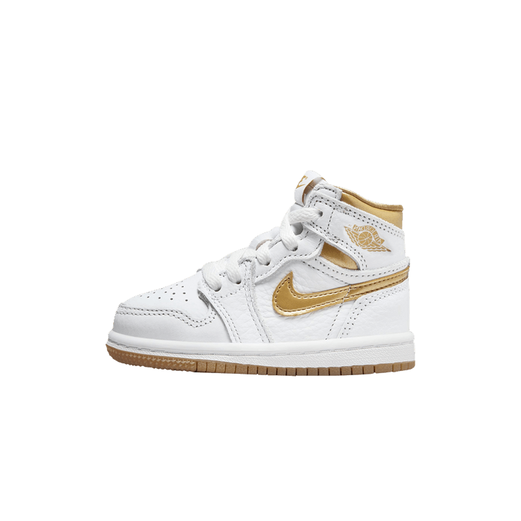 Overkicks - Air Jordan 1 Retro High OG Metallic Gold (TD) (FD2598-107) - vista lateral