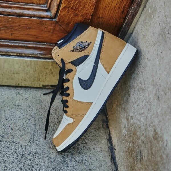 Overkicks - Air Jordan 1 Retro High Rookie of the Year (555088-700) - detalle lateral interior