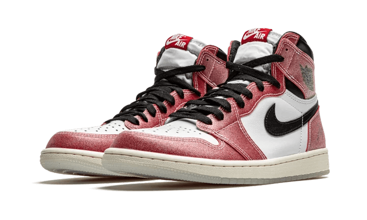 Overkicks - Air Jordan 1 Retro High Trophy Room Chicago (Friends and Family) (W/ Blue Laces) (DA2728-100) - vista trasera