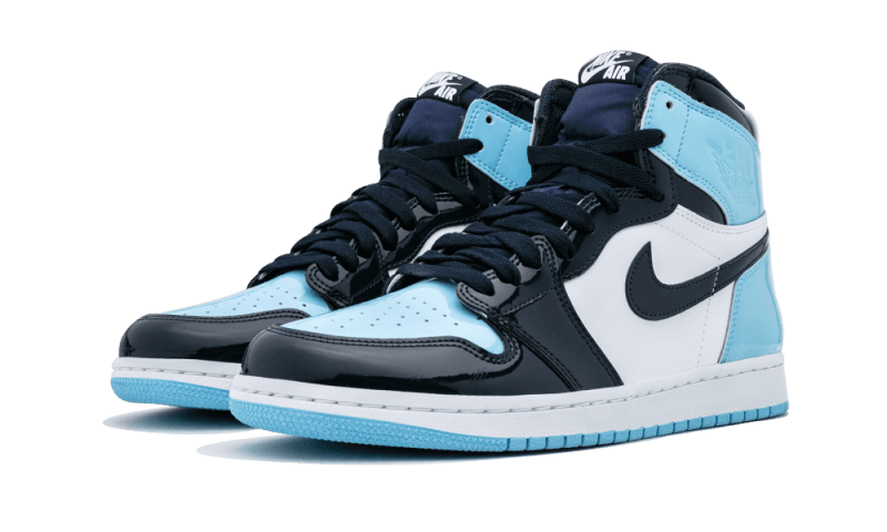 Overkicks - Air Jordan 1 Retro High UNC Patent (CD0461-401) - vista trasera