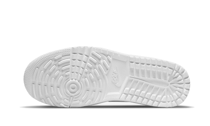 Overkicks - Air Jordan 1 Retro Low Golf Triple White (DD9315-101) - par completo