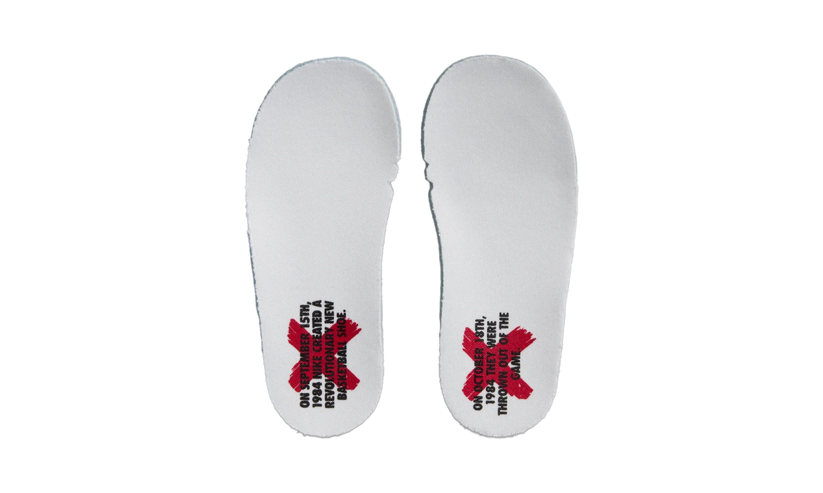 Overkicks - Air Jordan 1 Retro Low OG Banned (TD) (IW6279-001) - imagen 8