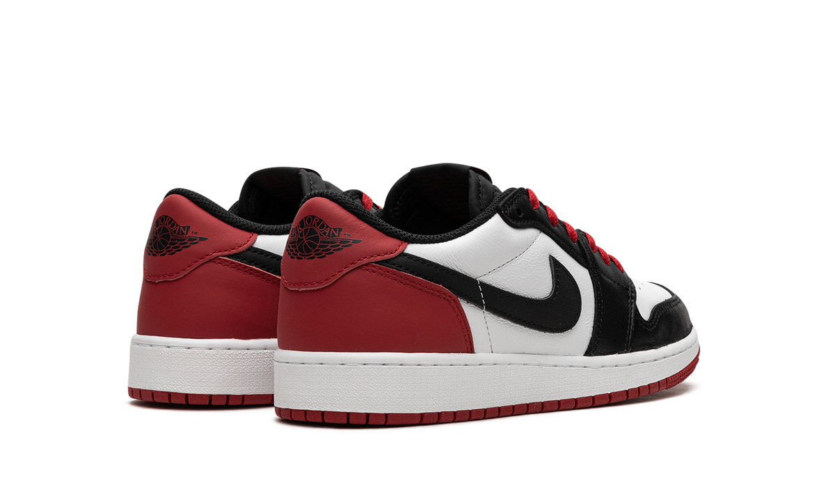 Overkicks - Air Jordan 1 Retro Low OG Black Toe (2023) (GS) (CZ0858-106) - imagen 3