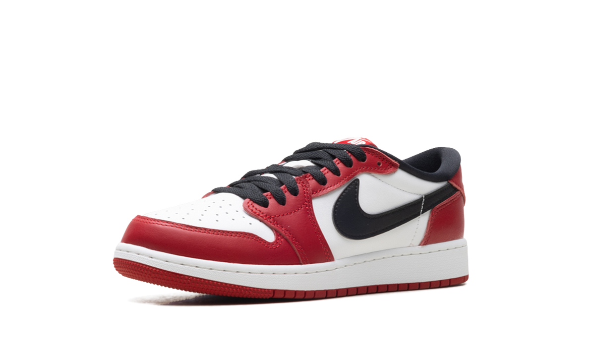 Overkicks - Air Jordan 1 Retro Low OG Chicago (2025) (GS) (HQ6999-600) - imagen 4